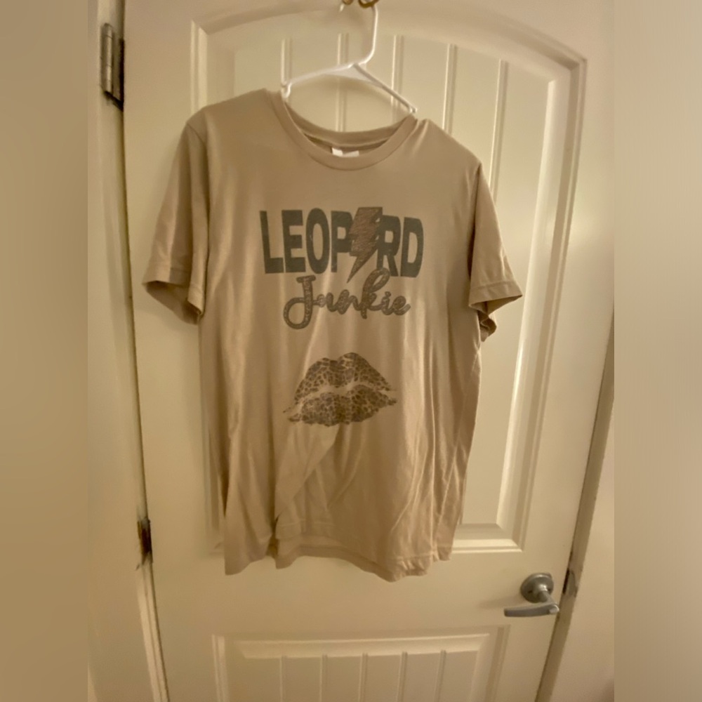 leopard t-shirt